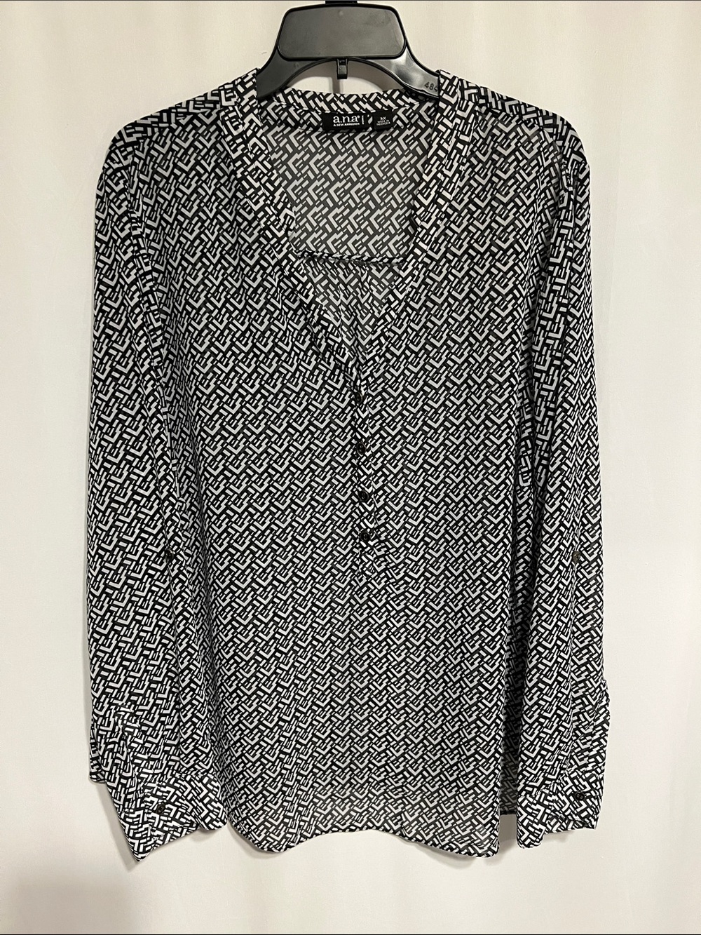 an·a Geometric Black & White Long-Sleeve Blouse